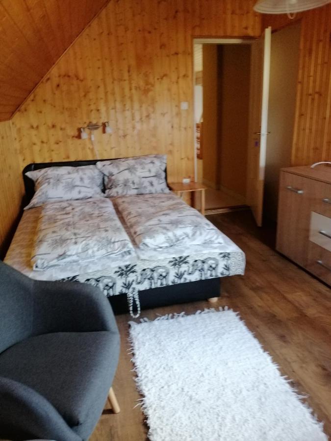 Balatonszabadi Fürdőtelep Goldenvendeghaz 빌라 외부 사진