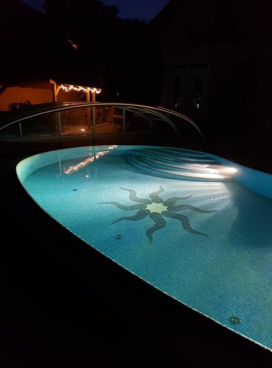 Balatonszabadi Fürdőtelep Goldenvendeghaz 빌라 외부 사진